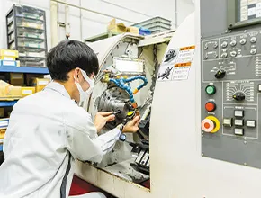 金型